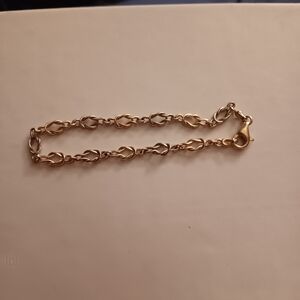14k Knot Bracelet